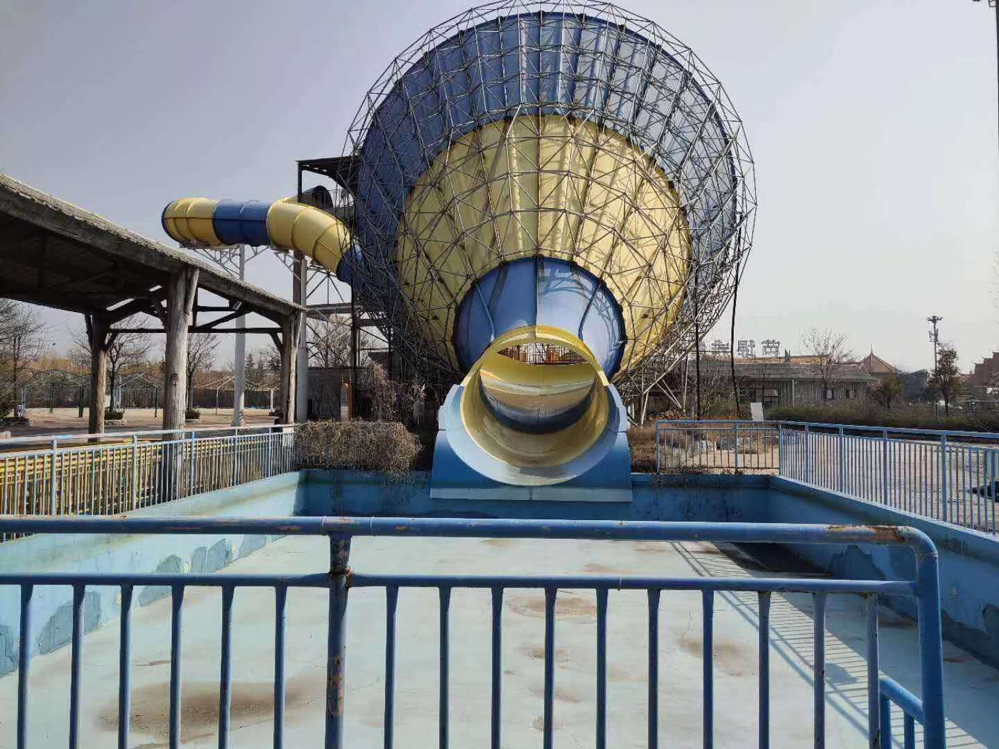 大喇叭造型網(wǎng)架